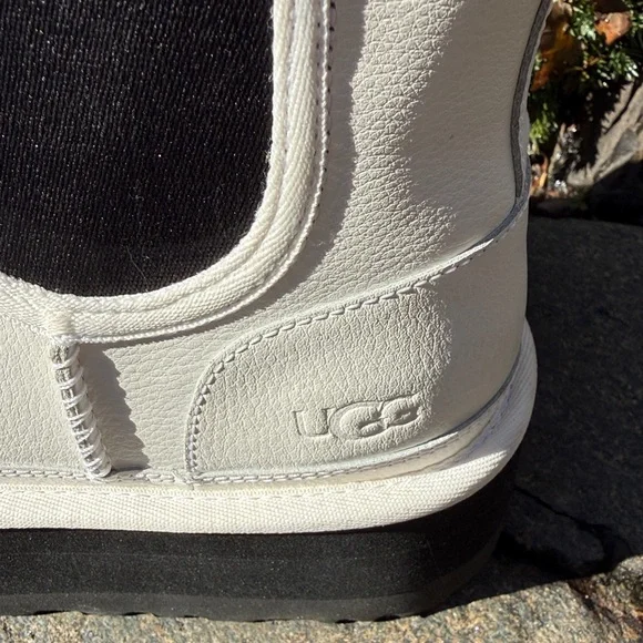 UGG NEUMEL PLATFORM WHITE CHELSEA BOOT - 9 - NIB ! 🥶❄️ - Picture 6 of 14